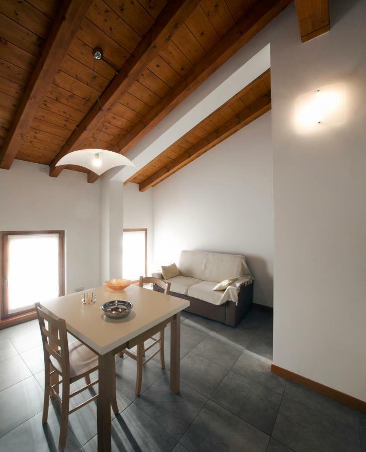 Agriturismo Mestroni Bressa Ngoại thất bức ảnh